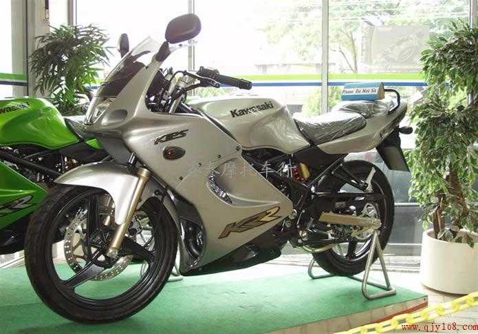 出售进口川崎zzr250摩托车—仅售3300元