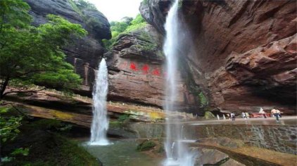 首页 旅行分类 景点 > 罗汉岩风景区供应详情