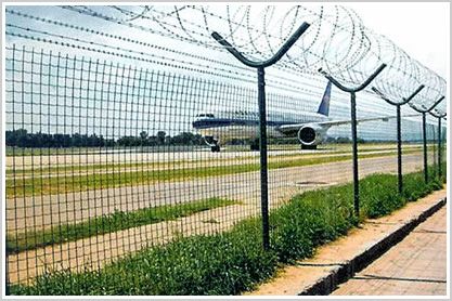 机场护栏网|机场护栏网规格|镀锌钢丝网|浸塑护栏 坚固耐用