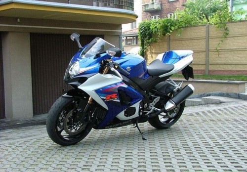 铃木gsx-r1000(k6 k7) 激情机兽 速度王者