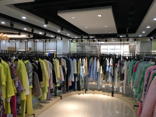 北京品牌女装折扣店加盟