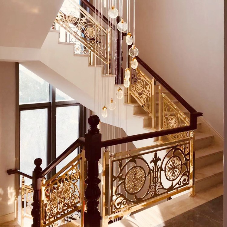 酒店螺旋镀金铜楼梯护栏彰显艺术的美