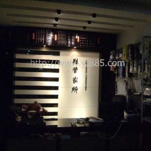 投资少回报高的加盟项目 到山东名匠皮鞋美容店