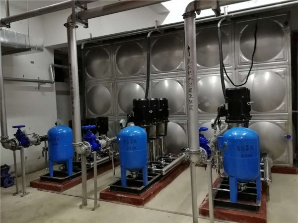 扬州304不锈钢水箱定制 消防水箱 玻璃钢水箱 储水器